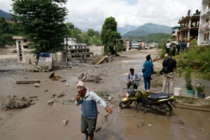 Schwere Sturzflut in Nepal: Das Schweizerische Rote Kreuz leistet Nothilfe